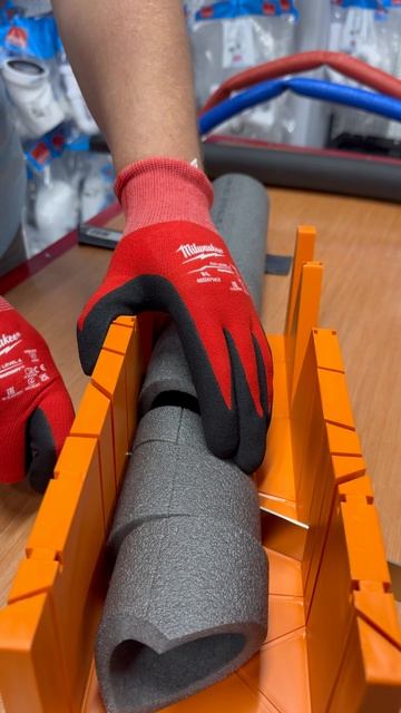 Energoflex под ножом. Быстрый и ровный рез.