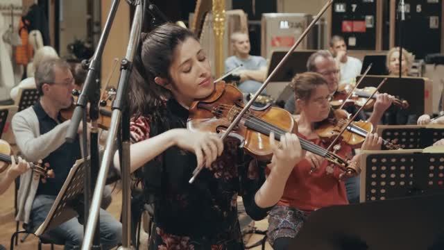 Saint-Saëns. Introduction et rondo capriccioso. María Dueñas. Deutsches Symphonie-Orchester Berlin.