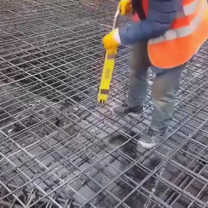 Вот до чего техника дошла.