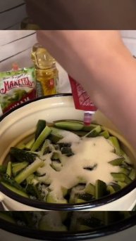 Огурцы в кетчупе. #рецепты #назиму #заготовки