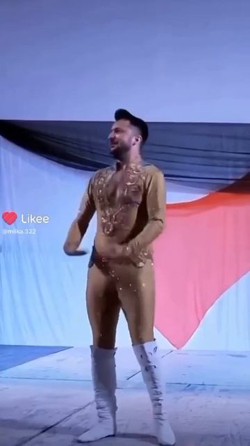 ЗЕЛЕНСКИЙ ЗАЖИГАЕТ