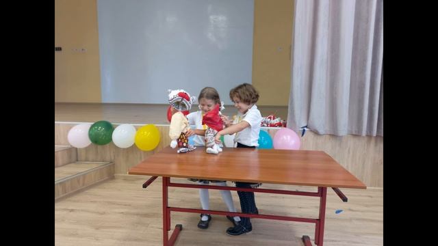 Колобок идет  в школу!