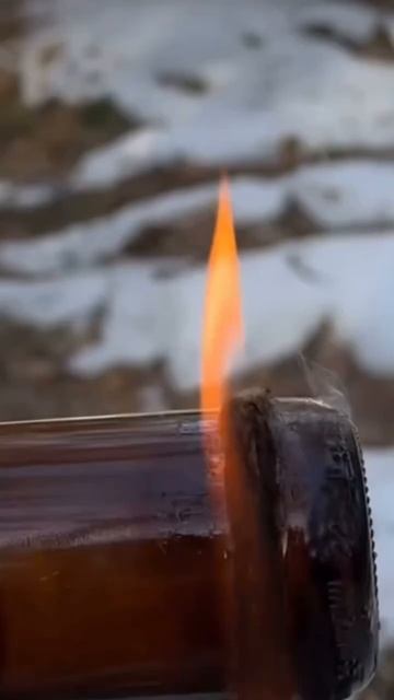 ФАКЕЛ В ВЫЖИВАНИИ О КОТОРЫЙ МОЖНО ГРЕТЬ РУКИ #выживание #survival #survivalcamp #bushcraft