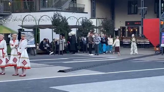1000779908.mp4