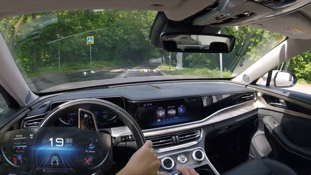 Взял Hongqi H9 - премиальный флагман, разгон от 0 до 100