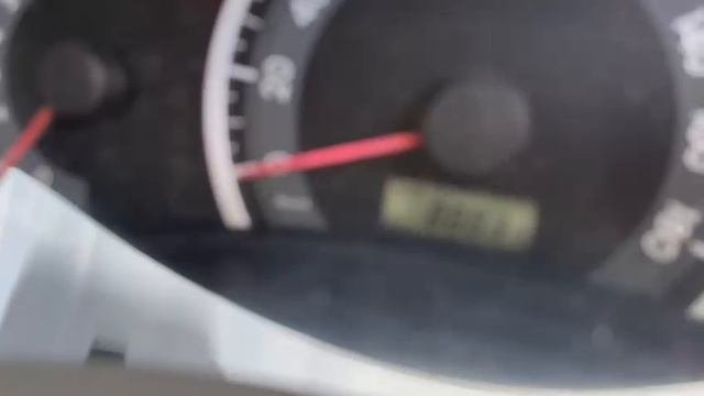 Тест перед разбором в Японий Toyota Isis ZNM10G пробег 88822 т .км