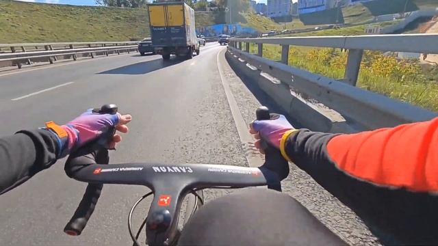 На велосипеде еду работать в верхнюю часть города