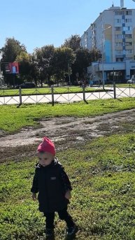 А я хочу, а я хочу опять по крышам бегать, голубей гонять