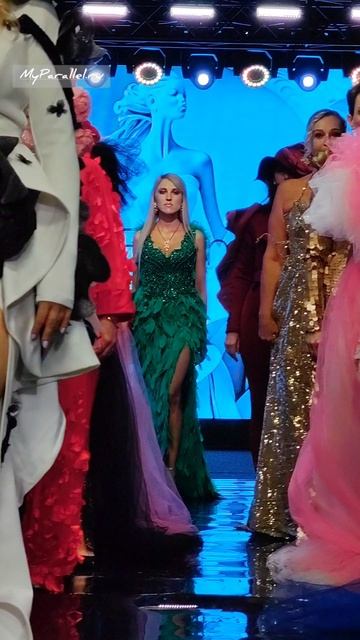 Показ Ольги Ереминой на Модной волне