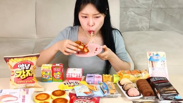 ASMR Мукбанг