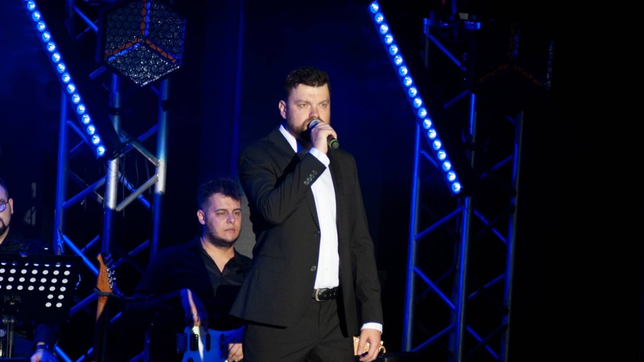 «Подберу музыку» (муз. Р. Паулс; сл. А. Вознесенский) Юрий Душаков