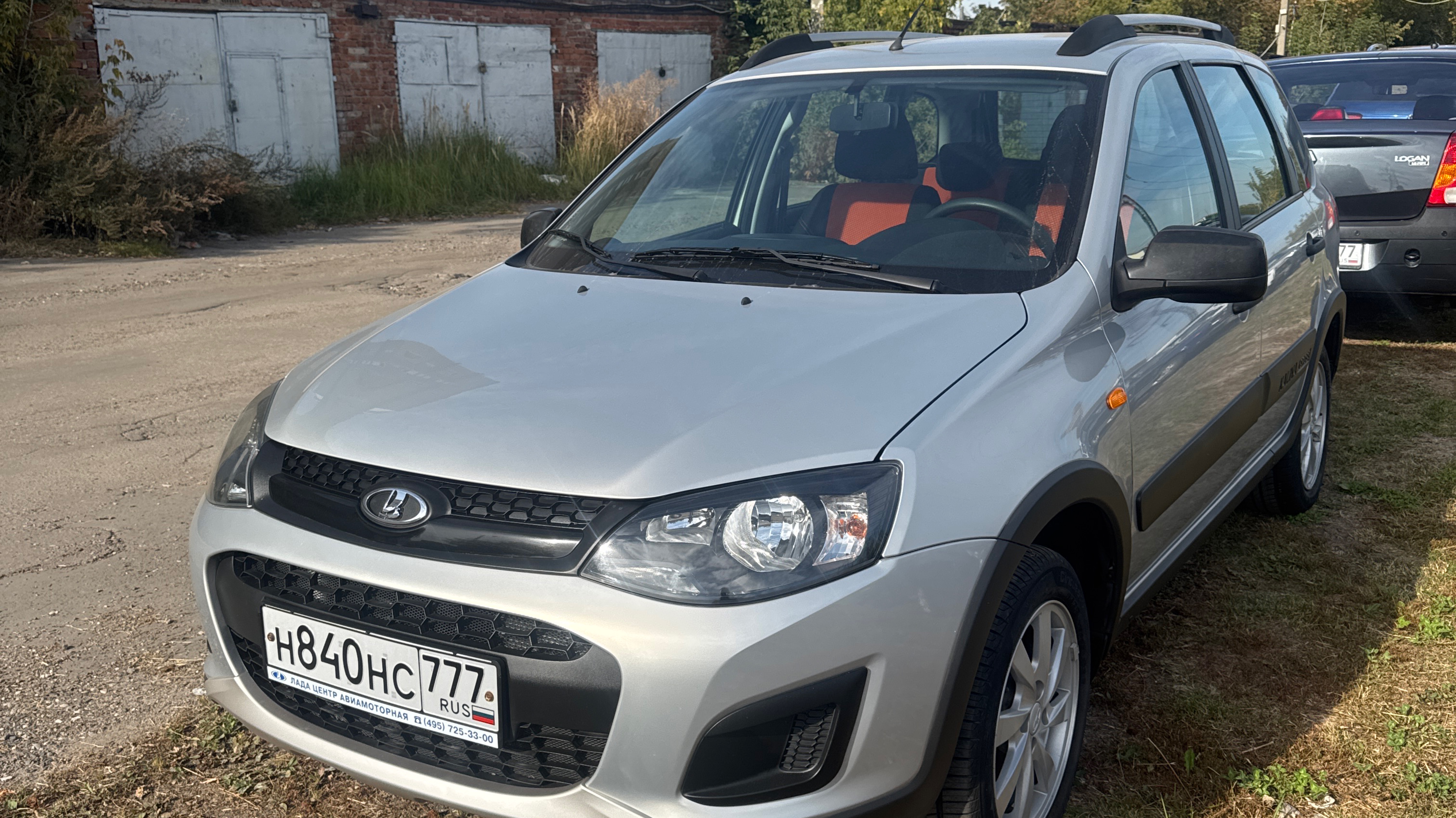 Лада Калина Кросс с пробегом 5951км.
