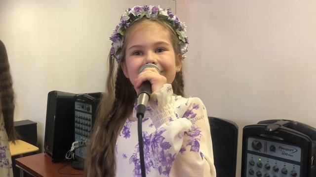 «ДОБРЫЕ СЛОВА» Маша Дергачева (8 лет). Педагог по вокалу Оксана Родина