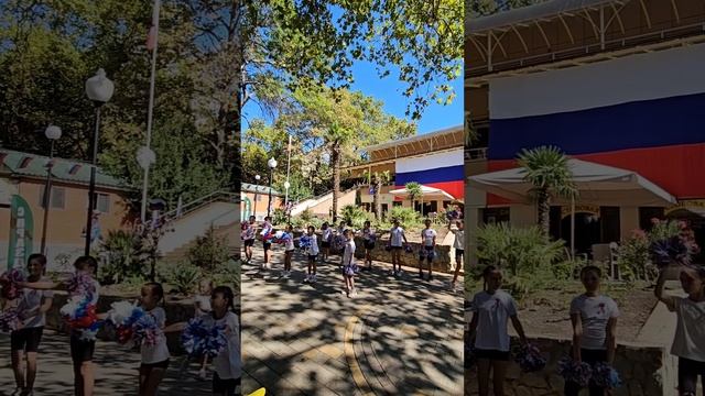 Торжественная встреча Автопробега посвященная Дню Государственного Флага 🇷🇺, площадь перед Партени