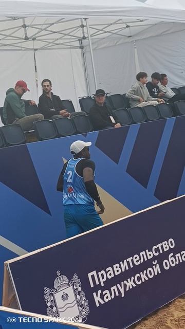 Соревнование по пляжному волейболу