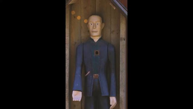 Птица. Видео-арт объект к выставке «Про дерево». 2018 год