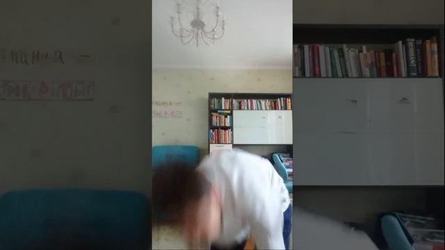 Провожу день в нашей вселенной и в другой вселенной.(Буб Бум Лёлик).
