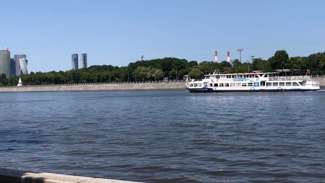Radisson и Добрыня на реке