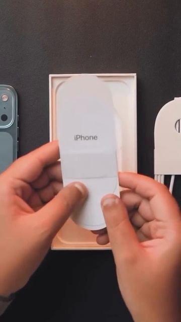 Ну привет, iPhone 17 Pro!