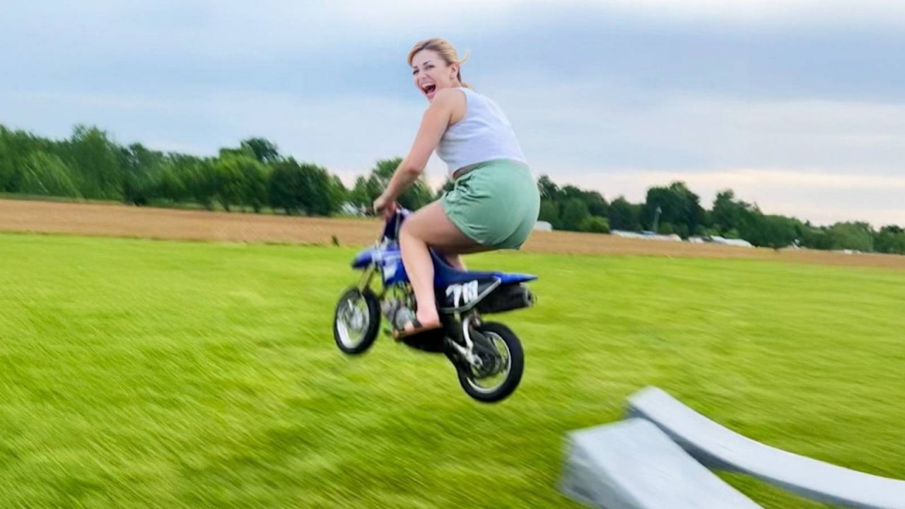 САМЫЕ смешные неудачи в автоспорте 🤣 Забавные неудачи на колесах