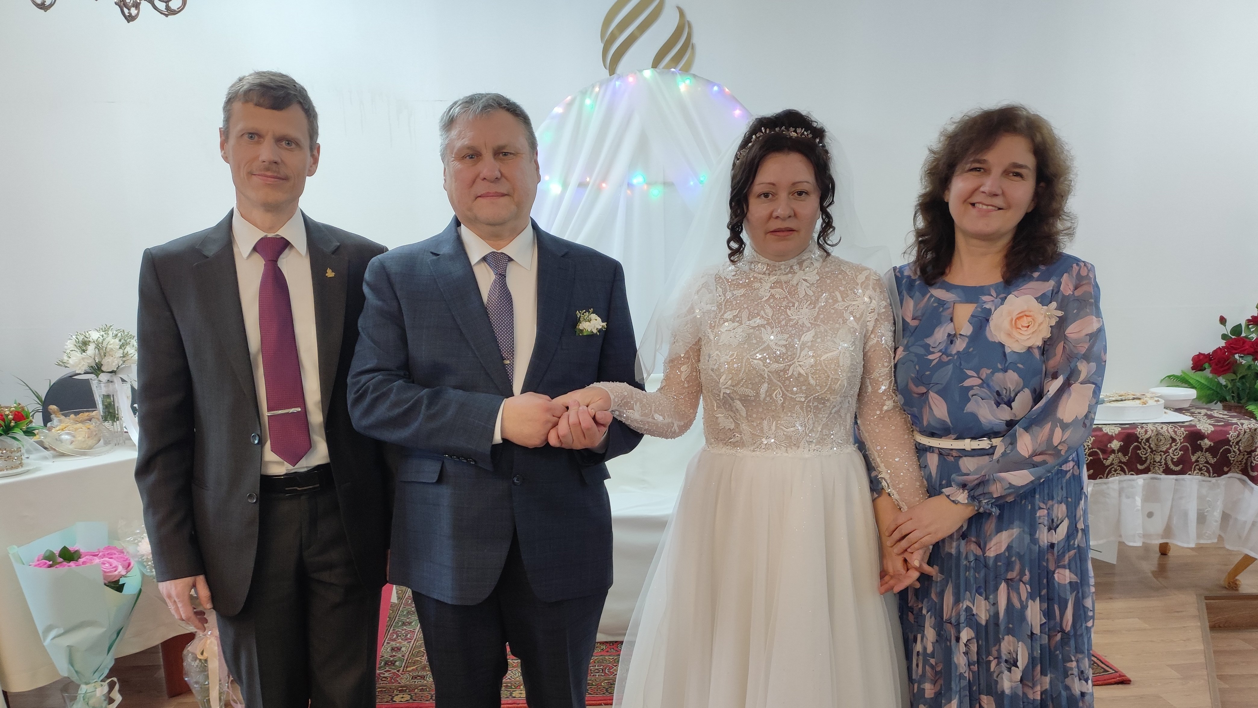 Бракосочетание Владимира Горобцова и Нины Родионовой в церкви Улан-Удэ 29 апреля 2025 года