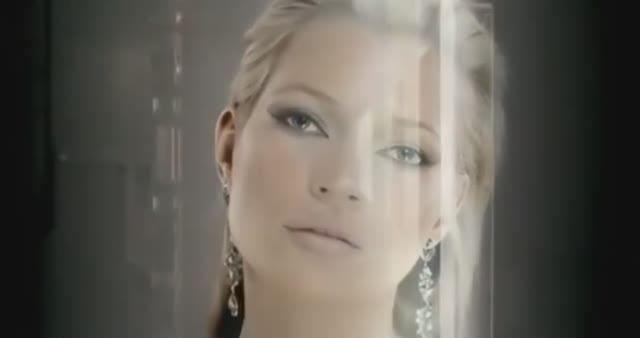 Kate Moss .
