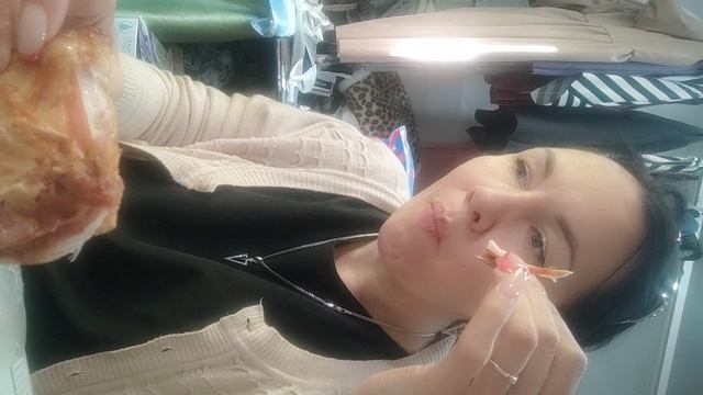 кушать хоца
