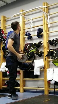 2 one arm pull ups +5 kg (1 right arm, 1 left arm)