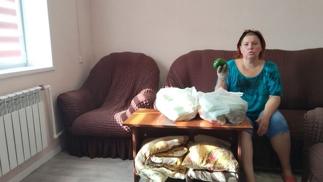 До сих пор собираю урожай! собрала полные пакеты перца и кабачков!