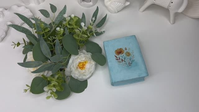 Шкатулка- книжка из гипса