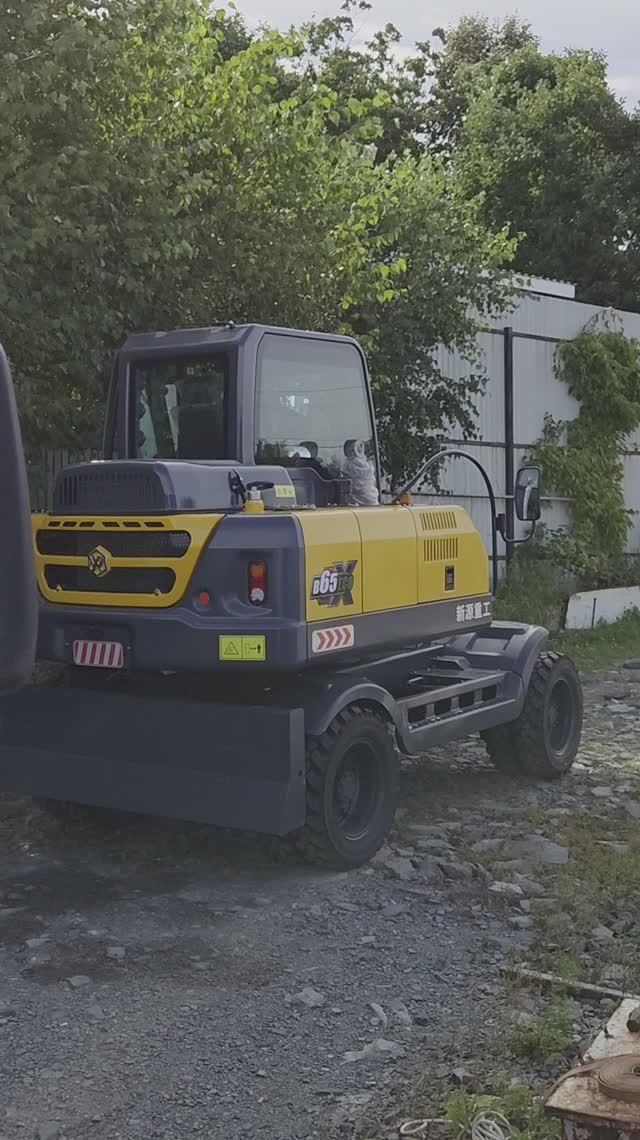 Новые XINYUAN B65ECO и B60 Pro! Разгружаем экскаваторы XINYUAN. #shorts #excavator #спецтехника