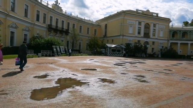Красота Дворцов в Павловске Санкт-Петербург.