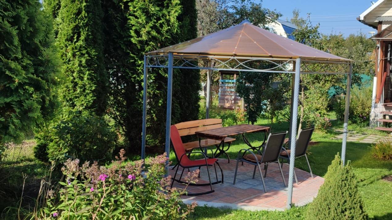 Пол из плитки для шатра.