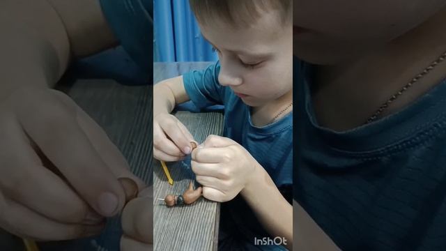 Лепим скорпиона из пластилина