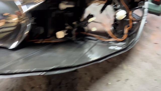 Skoda Octavia A5 - ремонт фар, замена линз, диодные Expression Drive