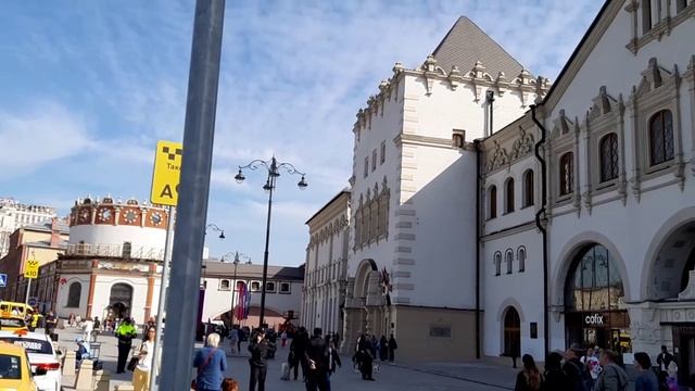 Площадь трех вокзалов, у Казанского вокзала 14.09.25, последний день в Москве.