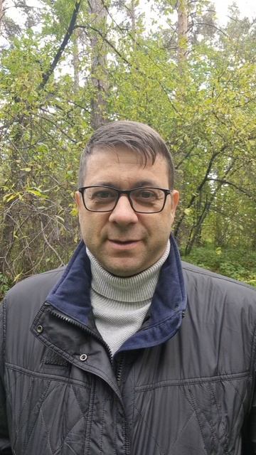 Шёл по улицам Бог, слушал мысли прохожих
