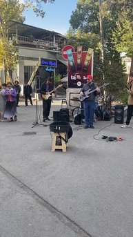Живая музыка, на  Северном проспекте✌️🇦🇲🇷🇺
