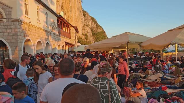 ☦️ 🇲🇪 манастир Острог (4K 60fps)