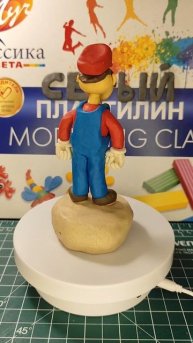 Марио из пластилина