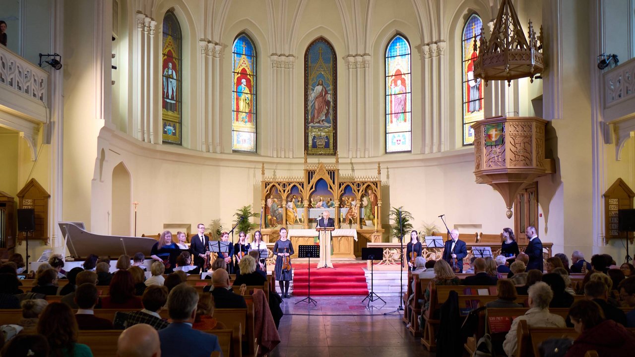 Отчетный ролик о Богослужении к 120-летию адвентистов Москве