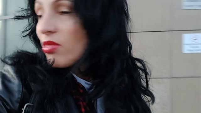 Сделала коррекцию губ