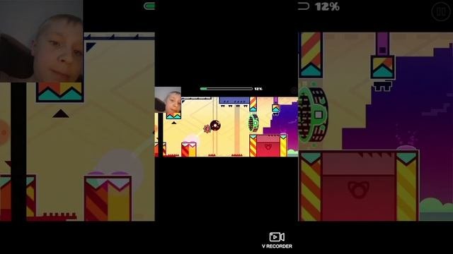 играю уровни Geometry Dash и та же самый