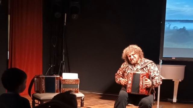 Михаил Коломыцев — лауреат конкурсов и фестивалей, настоящий патриот.