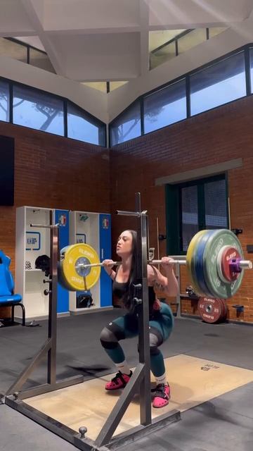 Клип @fitnessqueens