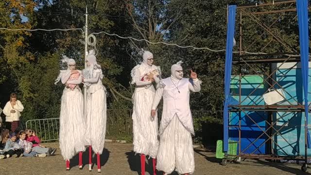 Спектакль 