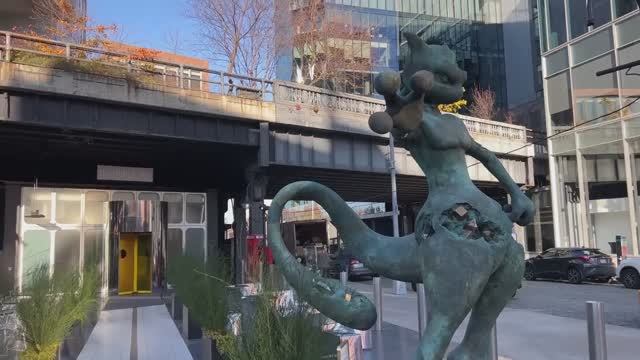 The-Standard-High-Line-Upscale-New-York-City-Hotel-Full-Tour