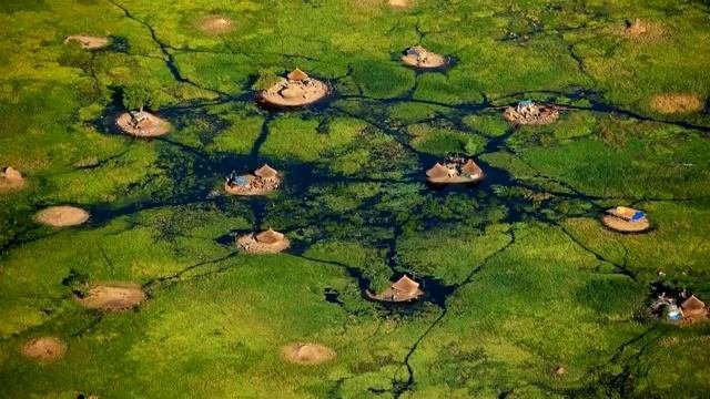 Они живут посреди самого большого болота Африки. Нилоты на болоте Судд