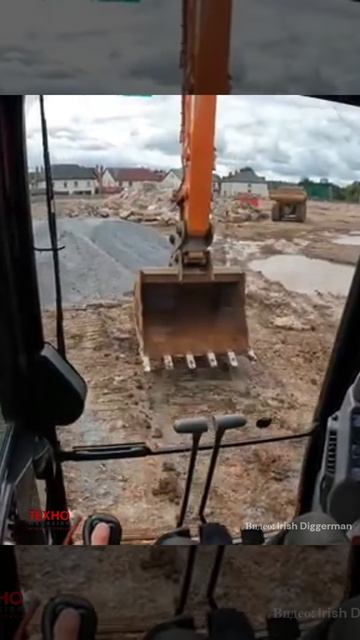 Укладка труб экскаватором в траншею