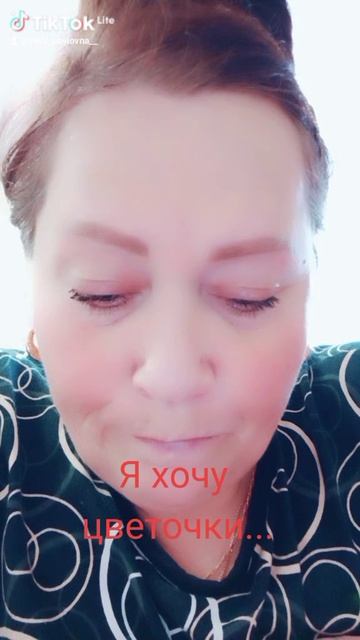 Я девочка... хочу вина с сыром...